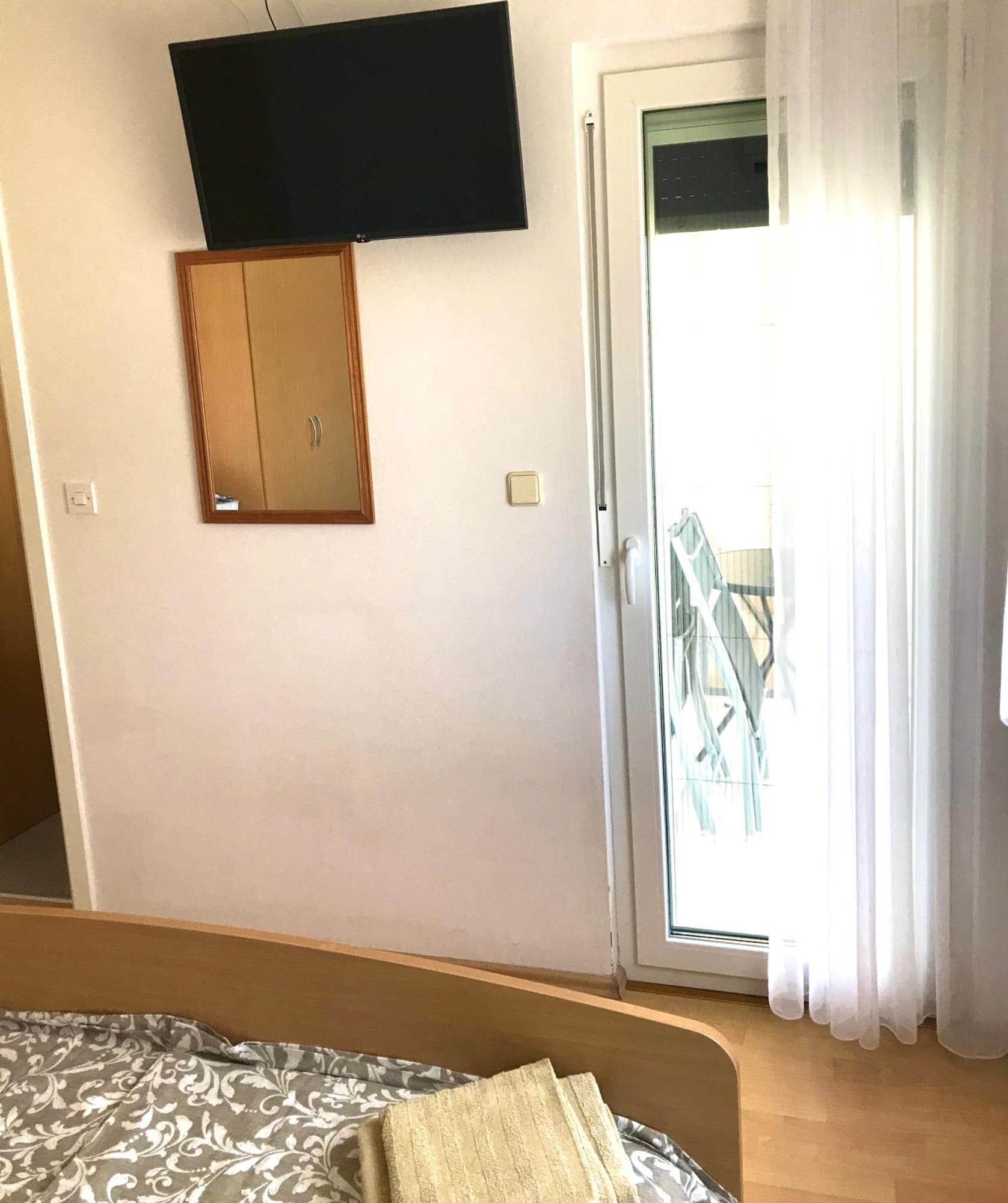 Guesthouse Pejo Porec Esterno foto