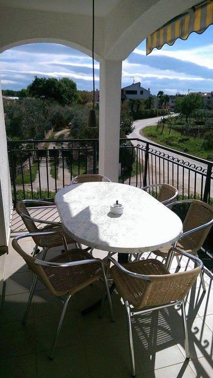 Guesthouse Pejo Porec Esterno foto