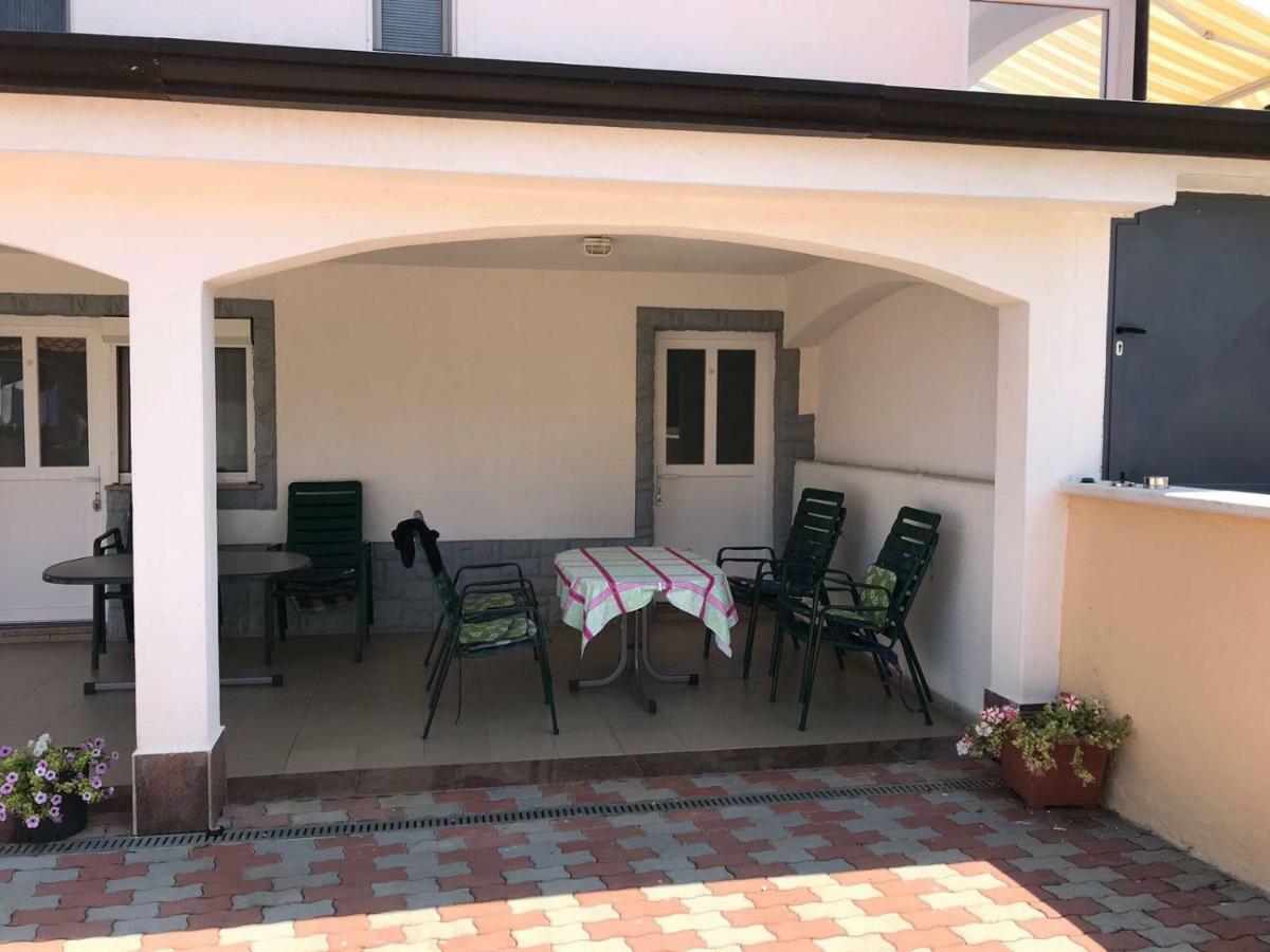Guesthouse Pejo Porec Esterno foto